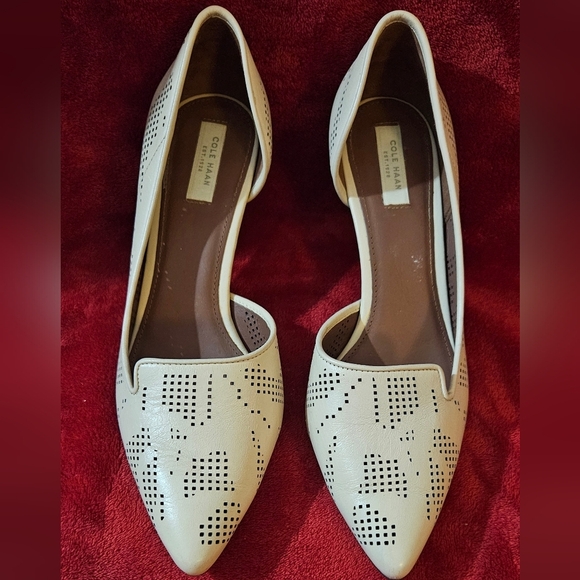 Cole Haan Cream/Light Tan Elegant Women's Pointy Toe Heels-Size 7.5 - Picture 3 of 8